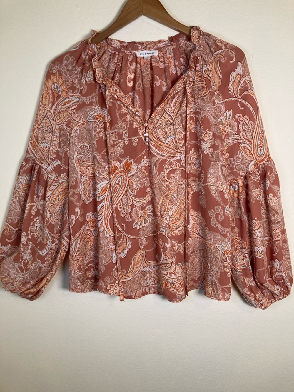 Blu Pepper Boho Paisley Blouse Dusty Rose Ruffle Tie Neck Flowy Top L